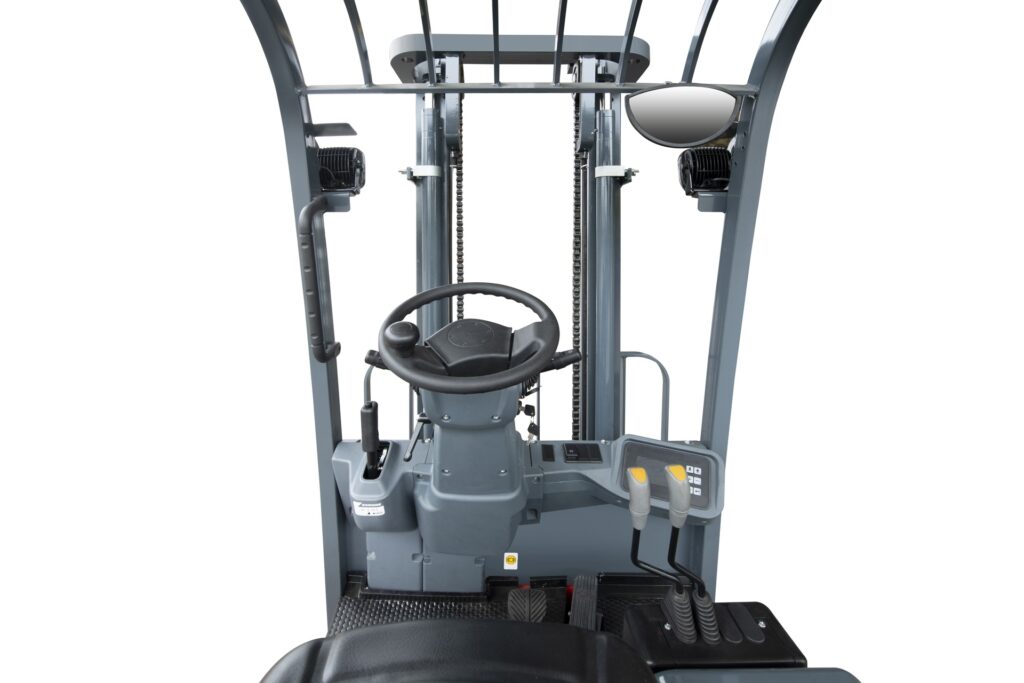 G2 1.3 – 1.5 Ton 3 Teker Elektrikli Forklift (RWD) Detay Görseli 4