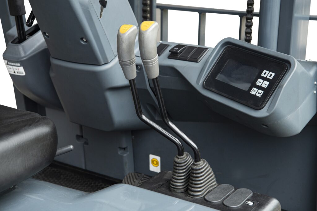 G2 1.3 – 1.5 Ton 3 Teker Elektrikli Forklift (RWD) Detay Görseli 5